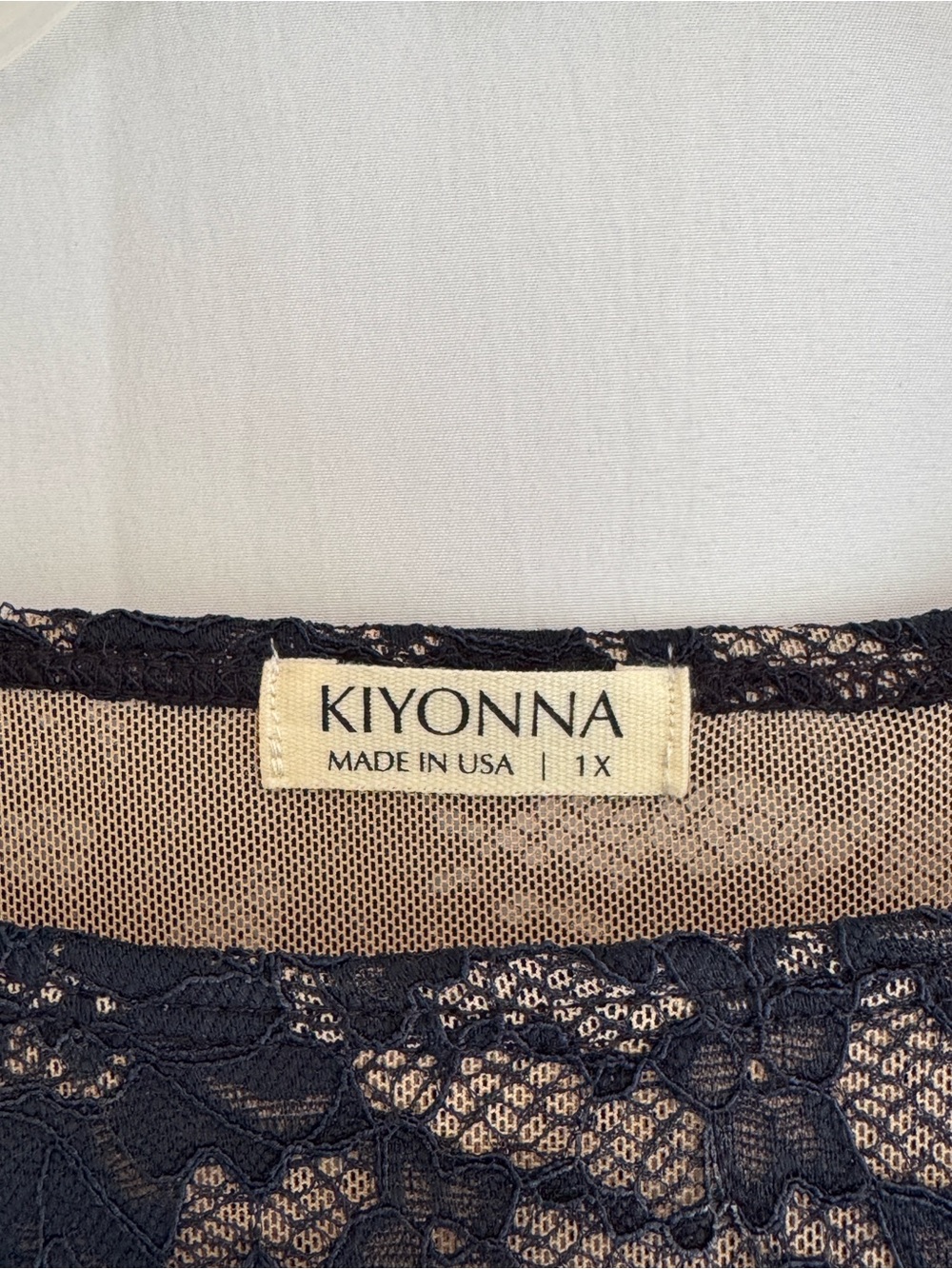 Kiyonna Luna Women’s Navy Lace A-Line Dress with Scalloped Hem 1X - Picture 3 of 5